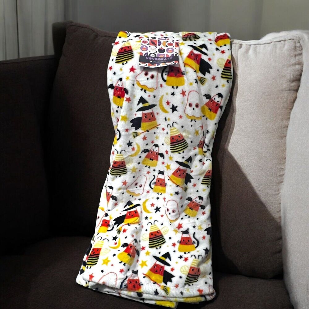 Novogratz Halloween Candy Corns In Costumes Plush Throw Blanket 60” X 70”